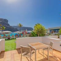 Double Room with Pool View and Terrace