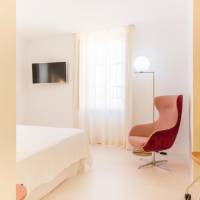 Deluxe Double or Twin Room with Mountain View