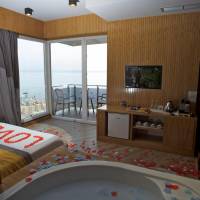 Deluxe Suite with Spa Bath
