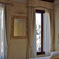 Deluxe Double or Twin Room with City View