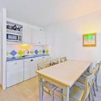 Select One-Bedroom Apartment (6 People)