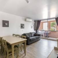 Select Two-Bedroom Apartment (7 People)