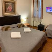 Basic Triple Room with Shared Bathroom