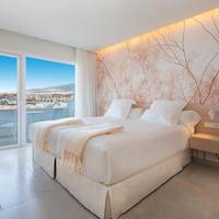 Star Prestige Double Room with Side Sea View and Executive Lounge Access