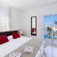 Two-Bedroom Apartment (5 Adults)