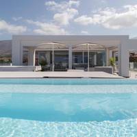 Infinity Euphoria 4 bedroom  penthouse with private pool, hot tub and sea view