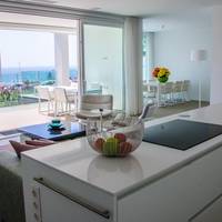 Infinity Mar 3 bedroom  Suite with private pool, hot tub and sea view