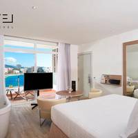 Junior Suite The Level with Executive Lounge Access