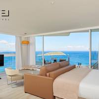 Grand Suite The Level with Executive Lounge Access