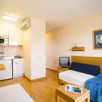 Studio (2 Adults)