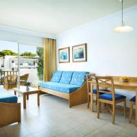 One-Bedroom Apartment (3 Adults)