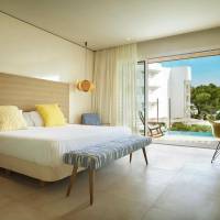 Junior Suite Swim-up