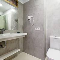 Double or Twin Room (2 Adults)