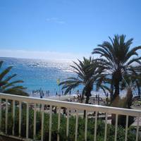 One-Bedroom Apartment with Sea View (1-3 Adults)