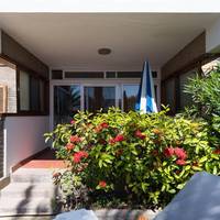 One-Bedroom Apartment with Pool View Exterior