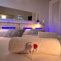 Double Room with Balcony and Sea View