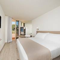 Twin Room (1-2 Adults)