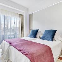 Double or Twin Room (2 Adults)
