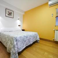Double Room with Private External Bathroom