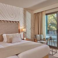 Deluxe Front Ocean View 2 adults