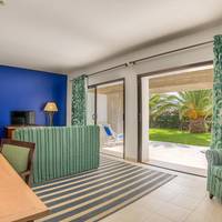 Two-Bedroom Suite (2 Adults + 2 Children) 