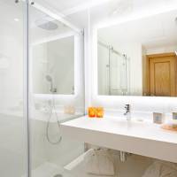 Twin Room (1 Adult)