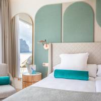 Double or Twin Room with Sea View (1 Adult)