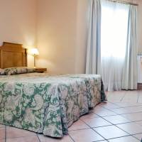 Studio (2 Adults)