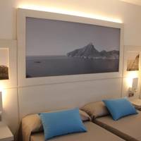 Superior One-Bedroom Apartment
