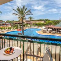 One Bedroom Suite Pool View (2 adults)