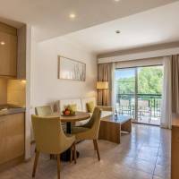 One-Bedroom Suite (3 Adults + 1 Child)