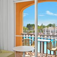 Double Room with Pool View