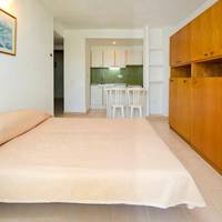 Studio (2 Adults)