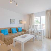  Family Deluxe Two-Bedroom Apartment