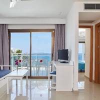 Room #4880826