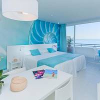 Studio with Sea View