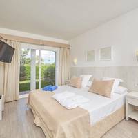 Select One-Bedroom Apartment (2 Adults)