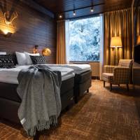 Mystique De Luxe with Sauna 