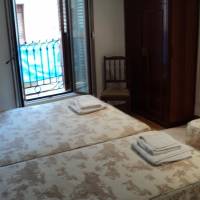 Triple Room with Shared Bathroom