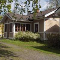 Two-Bedroom Cottage with Sauna (4 Adults)
