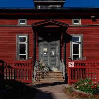Single Hostel Room with Shared Shower and Toilet