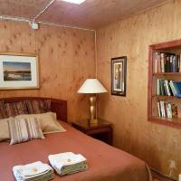 Large Double Room with Shared Bathroom