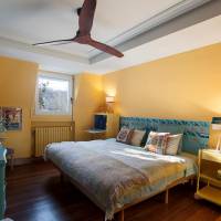 Large Double or Twin Room with Shared Bathroom