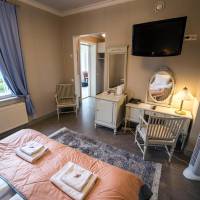 Manor Twin Room