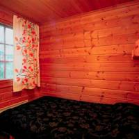 One-Bedroom Cottage with Sauna