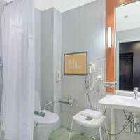 Queen Room - Disability Access