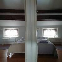 Twin Room with Shared Bathroom