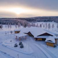 Four-Bedroom Villa with Sauna (8 Adults)