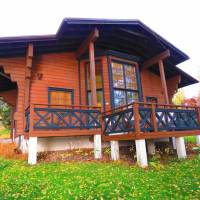 Three-Bedroom Cottage with Sauna