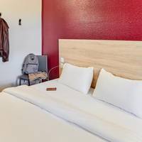 Tandem Room